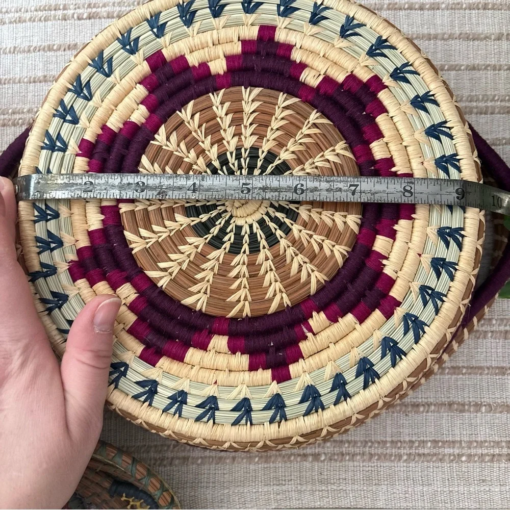 Chumil Handwoven Guatemalan Fair trade Multicolor Star Basket Tray 9” like new